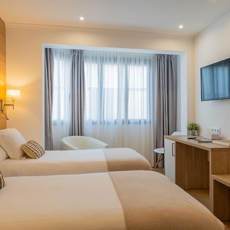 Hostal Menurka Ciutadella  Buitenkant foto
