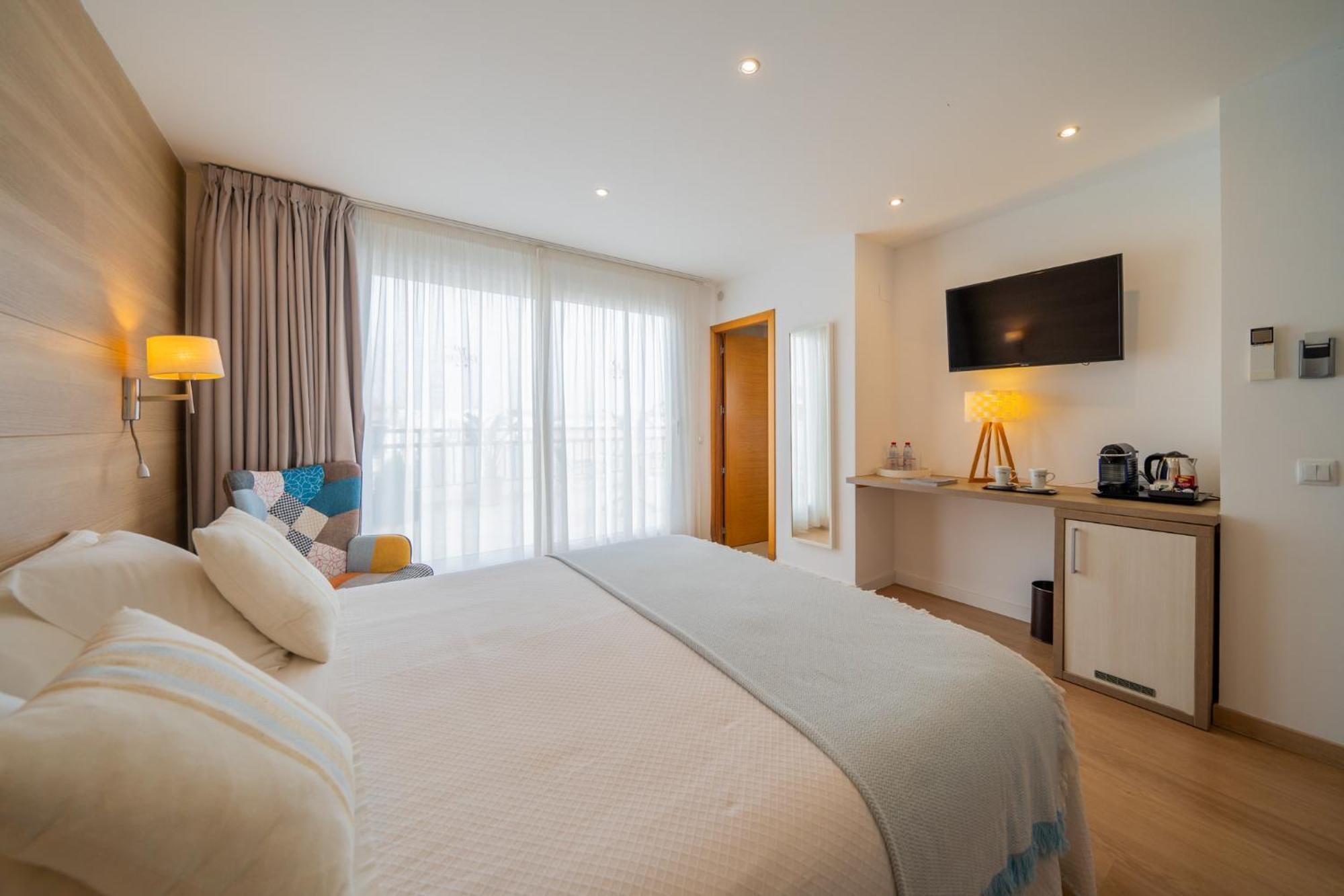 Hostal Menurka Ciutadella  Buitenkant foto