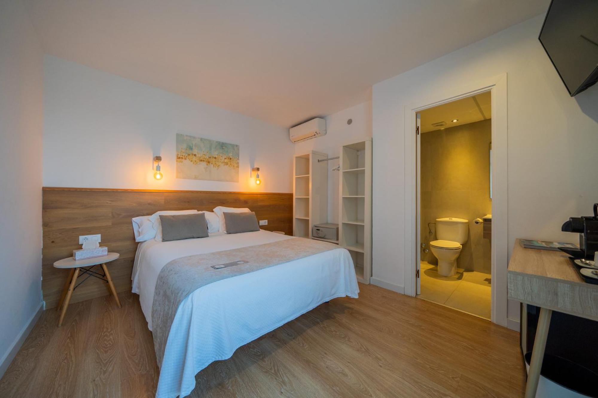 Hostal Menurka Ciutadella  Buitenkant foto