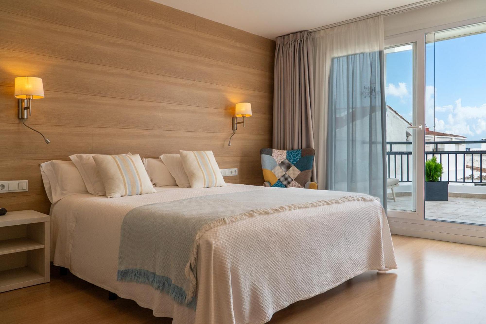 Hostal Menurka Ciutadella  Buitenkant foto