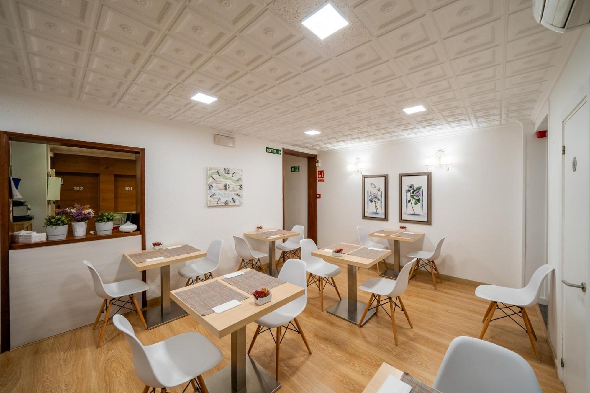 Hostal Menurka Ciutadella  Buitenkant foto