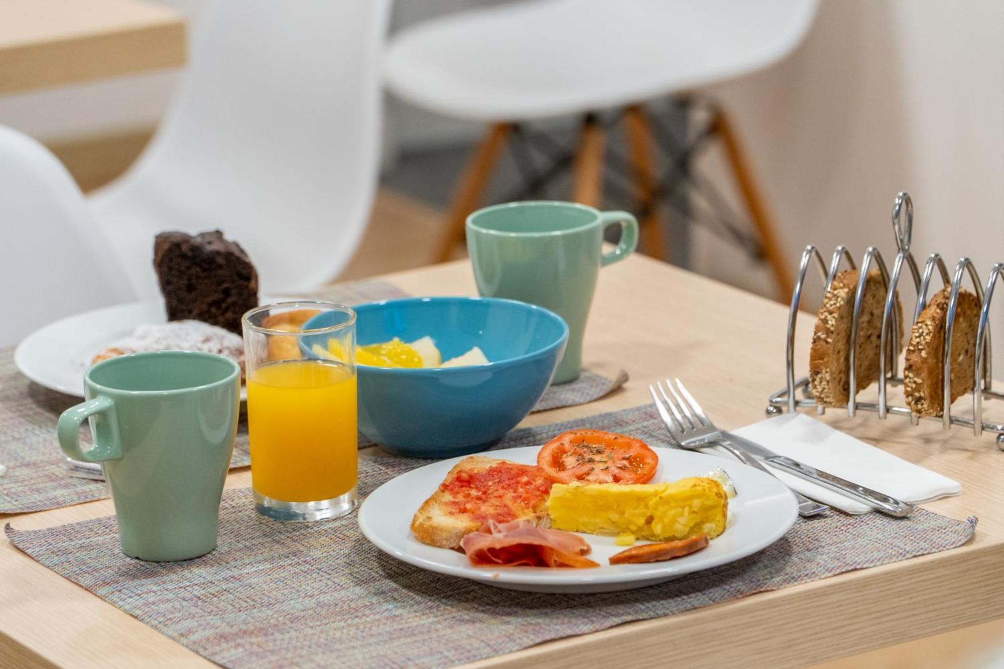 Hostal Menurka Ciutadella  Buitenkant foto