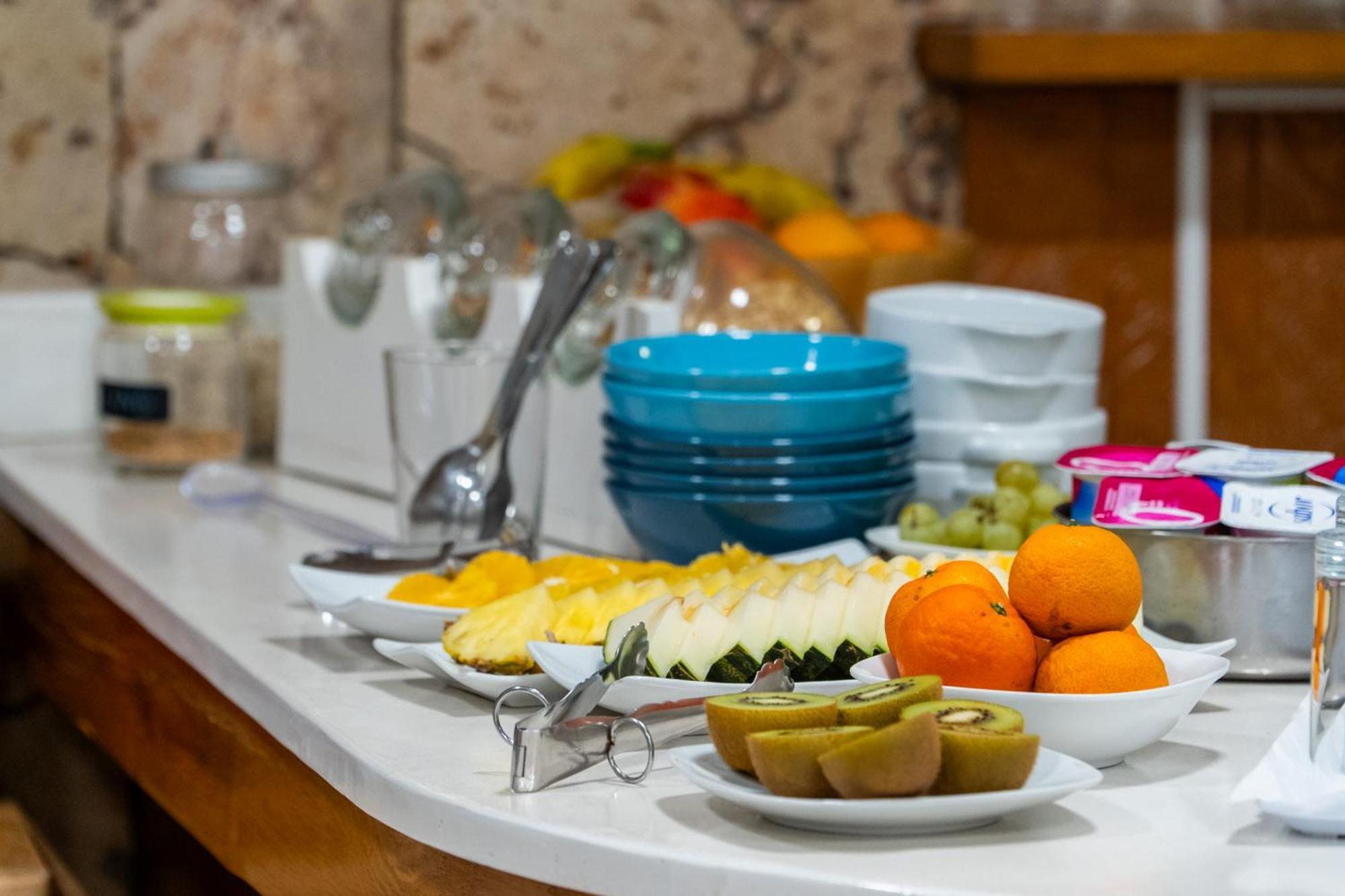 Hostal Menurka Ciutadella  Buitenkant foto