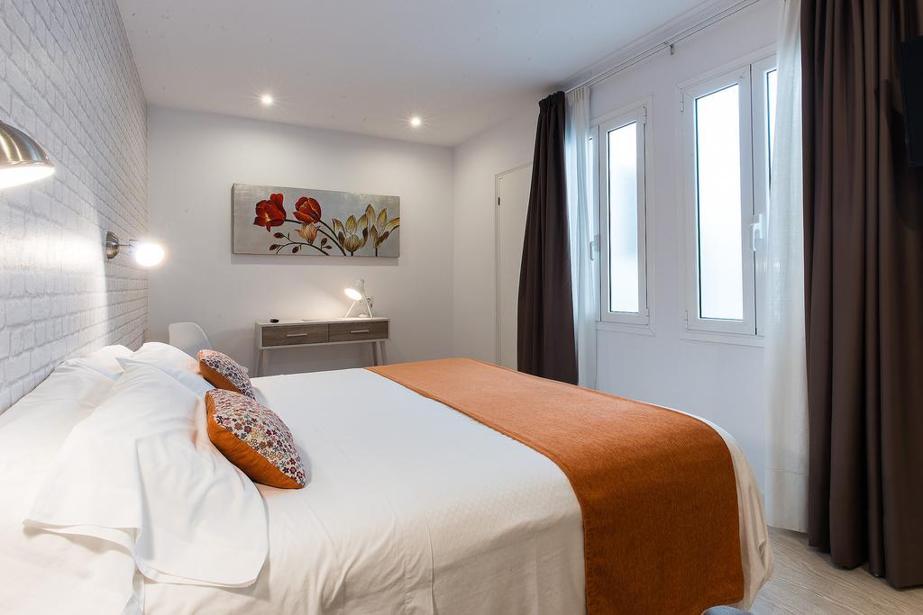 Hostal Menurka Ciutadella  Buitenkant foto